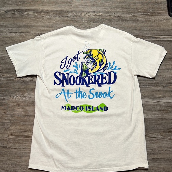 T-shirt -Size Medium - Picture 3 of 3